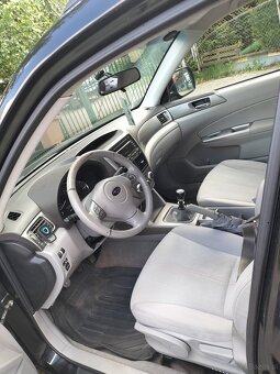 Subaru Forester 2010r. - 5