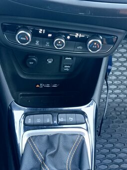 Sprzedam samochód Opel Crossland X 1.2 turbo Elite, 110 KM, - 5