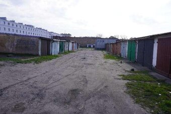 Udział 1/2 w garażu przy al. 23 stycznia - 5