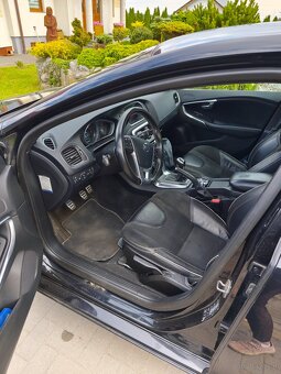 Volvo V40 rok 2014 - 5