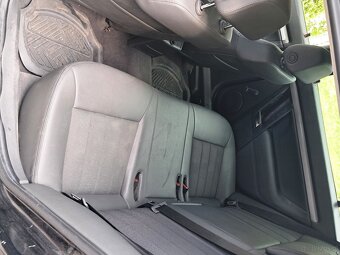 ZADBANY OPEL Vectra 1,9 Kombi - 5