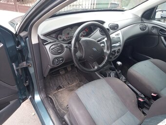 Sprzedam Forda Focusa - 5