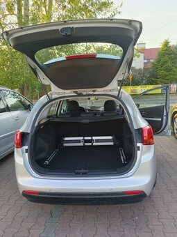 Sprzedam Kia  Ceed  1,4 CRD i M - 5