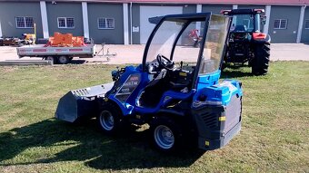 Ładowarka Multione 5.2K, 25HP, ładowność 800kg. 320mth - 5