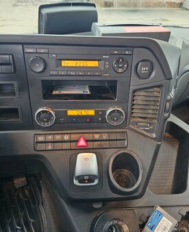 Mercedes Arocs 8x6 4151 - 5