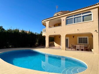 Ekskluzywna willa w Los Balcones – Torrevieja - 5