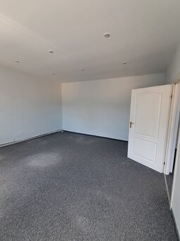 Lokal biurowy o powierzchni 42,50 m2, I p., ul. Górnośląska - 5