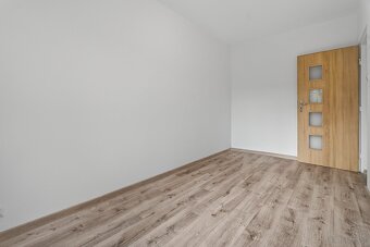 4 pokoje, balkon + piwnica w centrum Gryfina. - 5