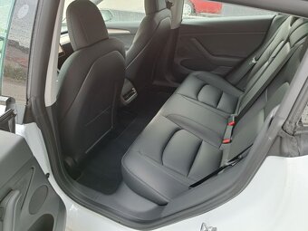 2022 Tesla Model 3 - 5
