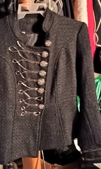 odzież używana dla kobiet i mężczyzn - 5