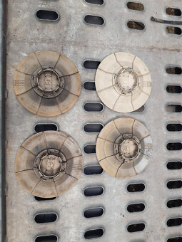 AUDI S8 D2 - dekielki 8D0601165E - 5