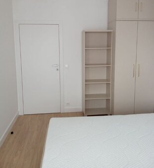 Apartament  2 pokojowy 42 m2,  5p/6p, jednopoziomowy, z duży - 5
