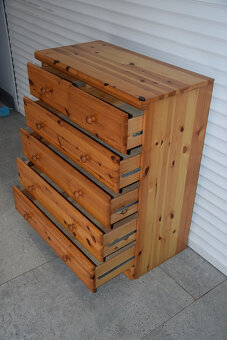 komoda z szufladami z drewna sosnowego - 5