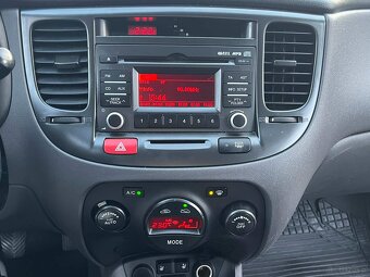 Sprzedam Kia Rio II Lpg - 5