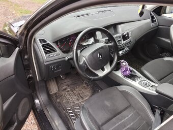 Renault Laguna III Liftback - 5