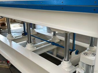 Prasa do forniru KOLMAG 3000x1300 mm - BRNO / CZ - 5
