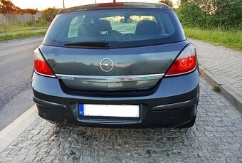 Opel Astra 2 1.7 diesel rok 2009 - 5