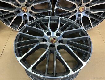 21 cali OE Porsche Panamera 971 Exclusive Design Sport - 5