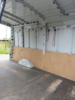 IVECO DAILY 35S14 - 5