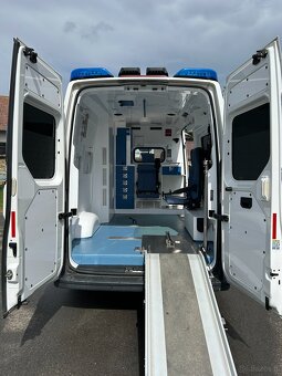 VW Crafter - 2.0 TDI Ambulans / Karetka - 4x4 DSG - 5