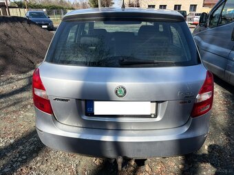Škoda Fabia 1.2i 51kw, r.2010, klimatyzacja, uszkodzony siln - 5