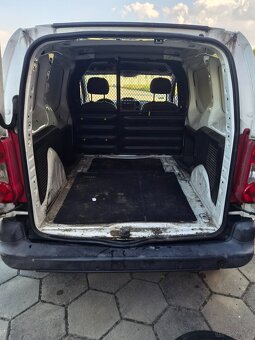 Citroen berlingo 1.6hdi klima - 5