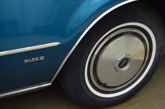 Lincoln Continental Mark IV. 7,5 V8 (158 kW) 1974 - 5