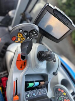 Ciągnik Rolniczy New Holland T7.250 AutoComand rok pro 2012 - 5