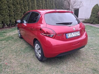 Peugeot 208 - 5
