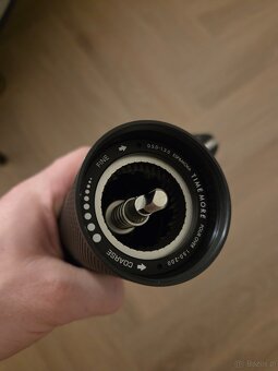 Timemore Chestnut C5 ESP młynek ręczny do kawy aeropress V6 - 5