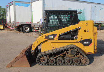 Caterpillar 247B3 - 5