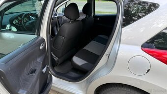 Peugeot 207 SW 16 HDI 2008 rok - 5
