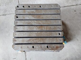 Kątowniki żeliwne, płyty mocujące, kostki - 5