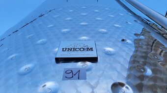 Winiarki ze stali nierdzewnej UNICOM o pojemności 11 400 l - 5