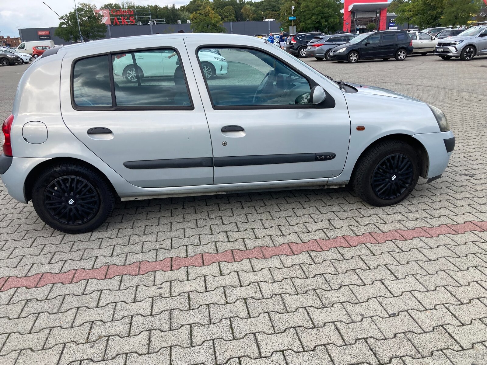 Renault Clio 1.4 Benzyna - 6