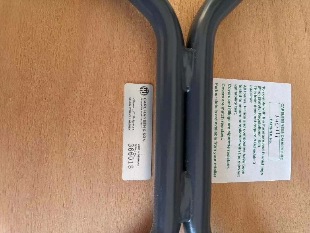 Krzesła Carl Hansen & Sohn zaprojektowane przez Hansa J. Weg - 6