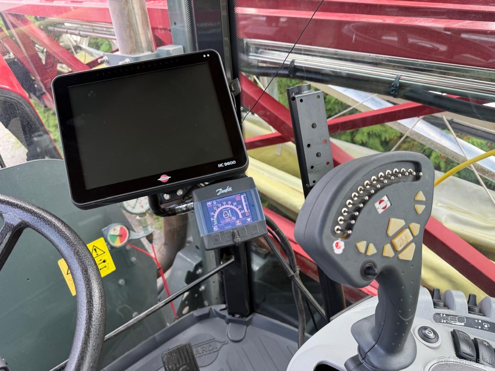 Opryskiwacz Samojezdny Hardi Evo 4100 ramiona 36 m z rękawem - 6