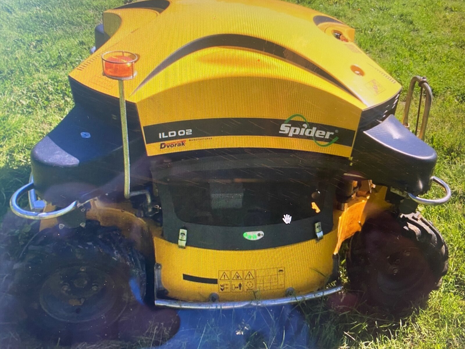 Sprzedam kosiarkę zdalnie sterowaną - 6