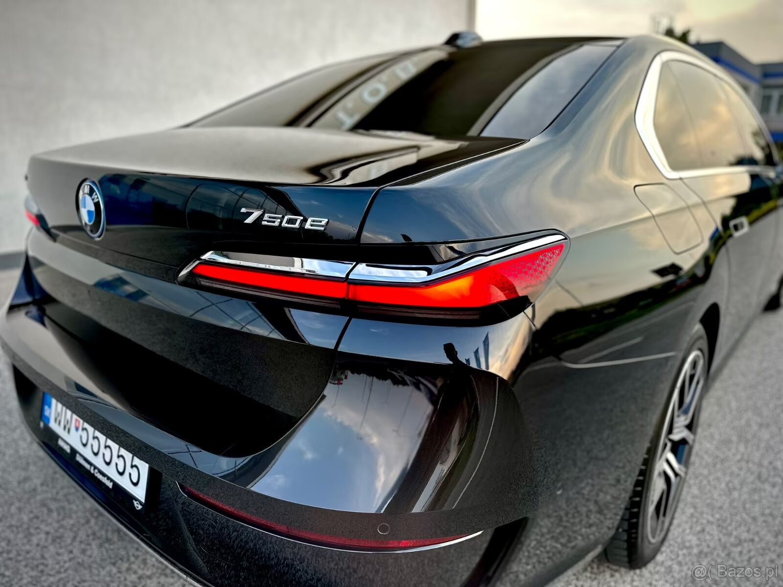 Oferuję na sprzedaż luksusowe BMW 750e xDrive – 96.000 € - 6