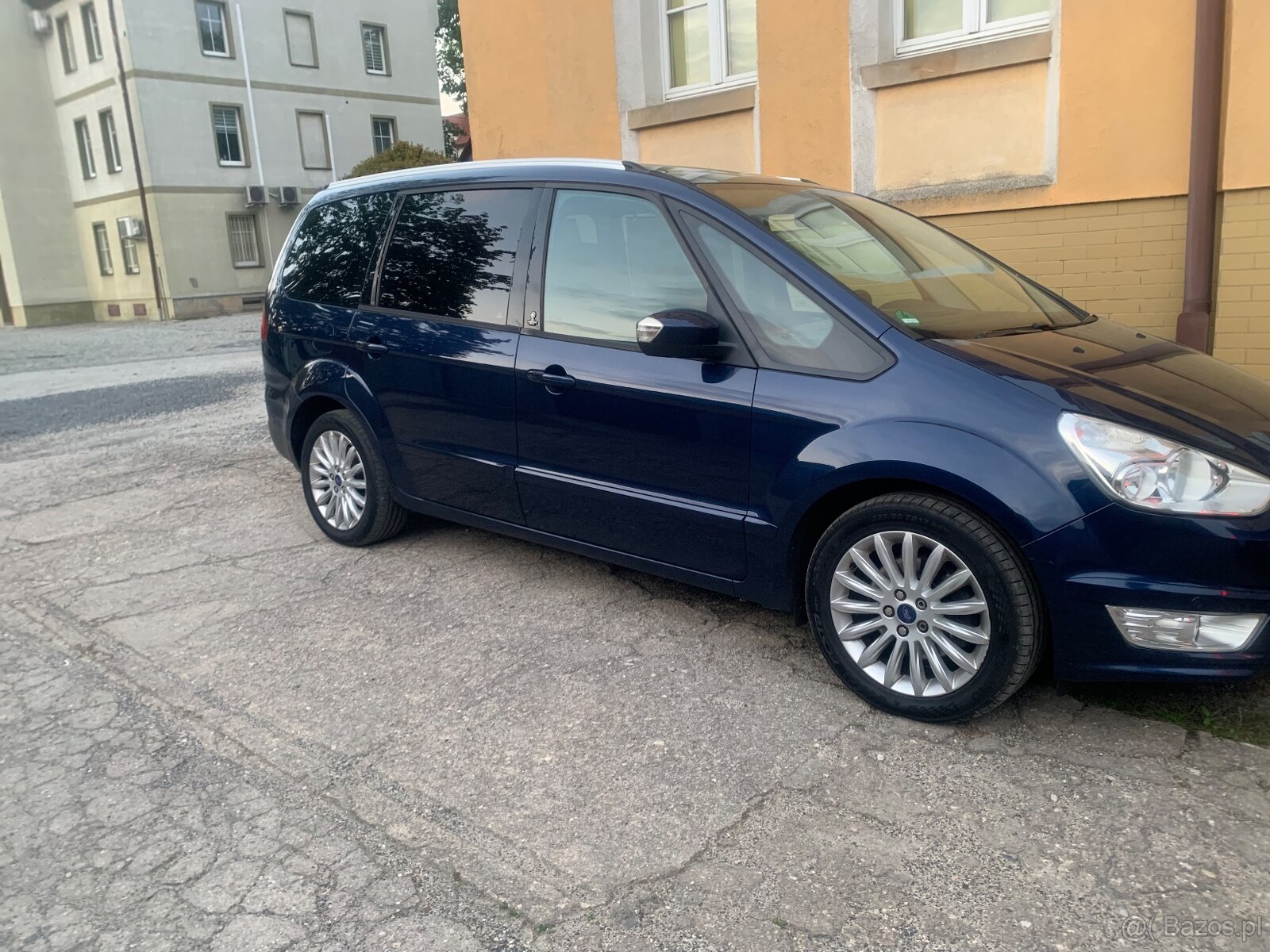 Ford Galaxy Champions - 6