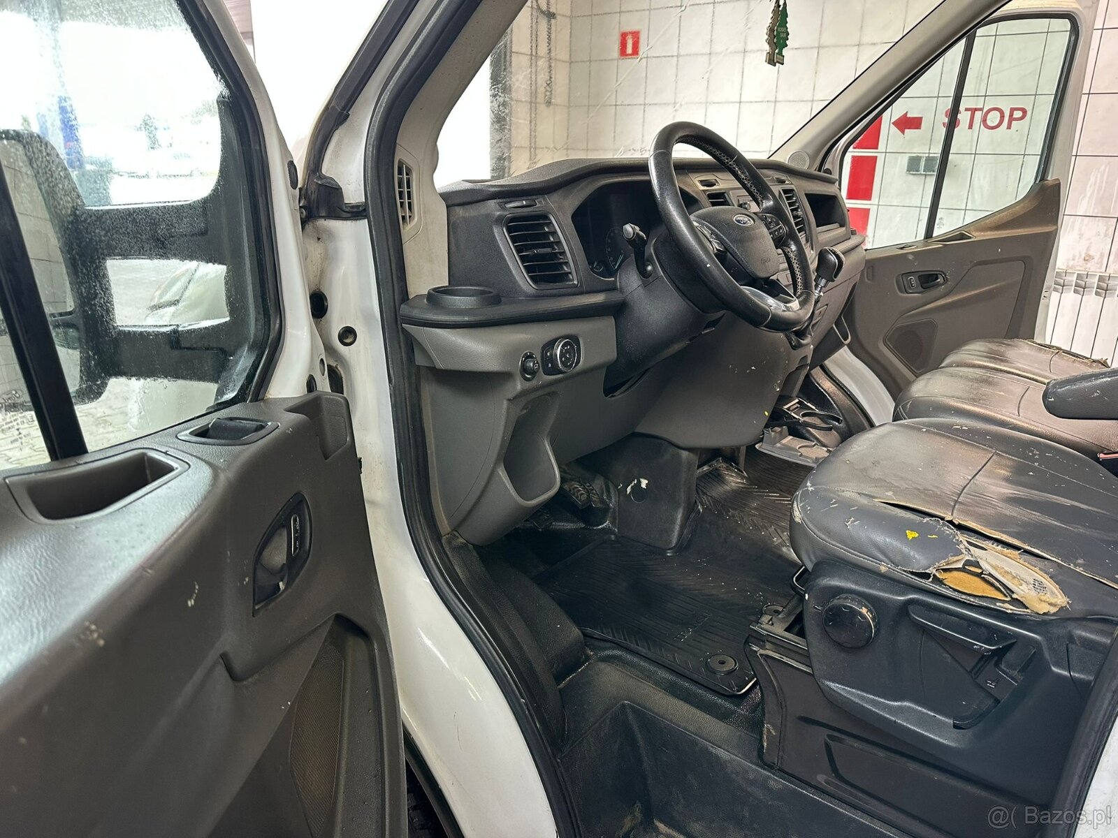 Sprzedam samochód Ford Transit z wywrotką 2.0 diesel z 2019 - 6