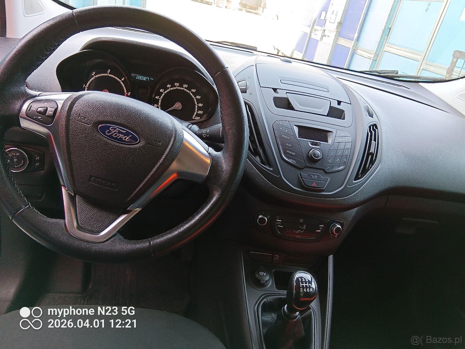 Ford Transit Courier - 6