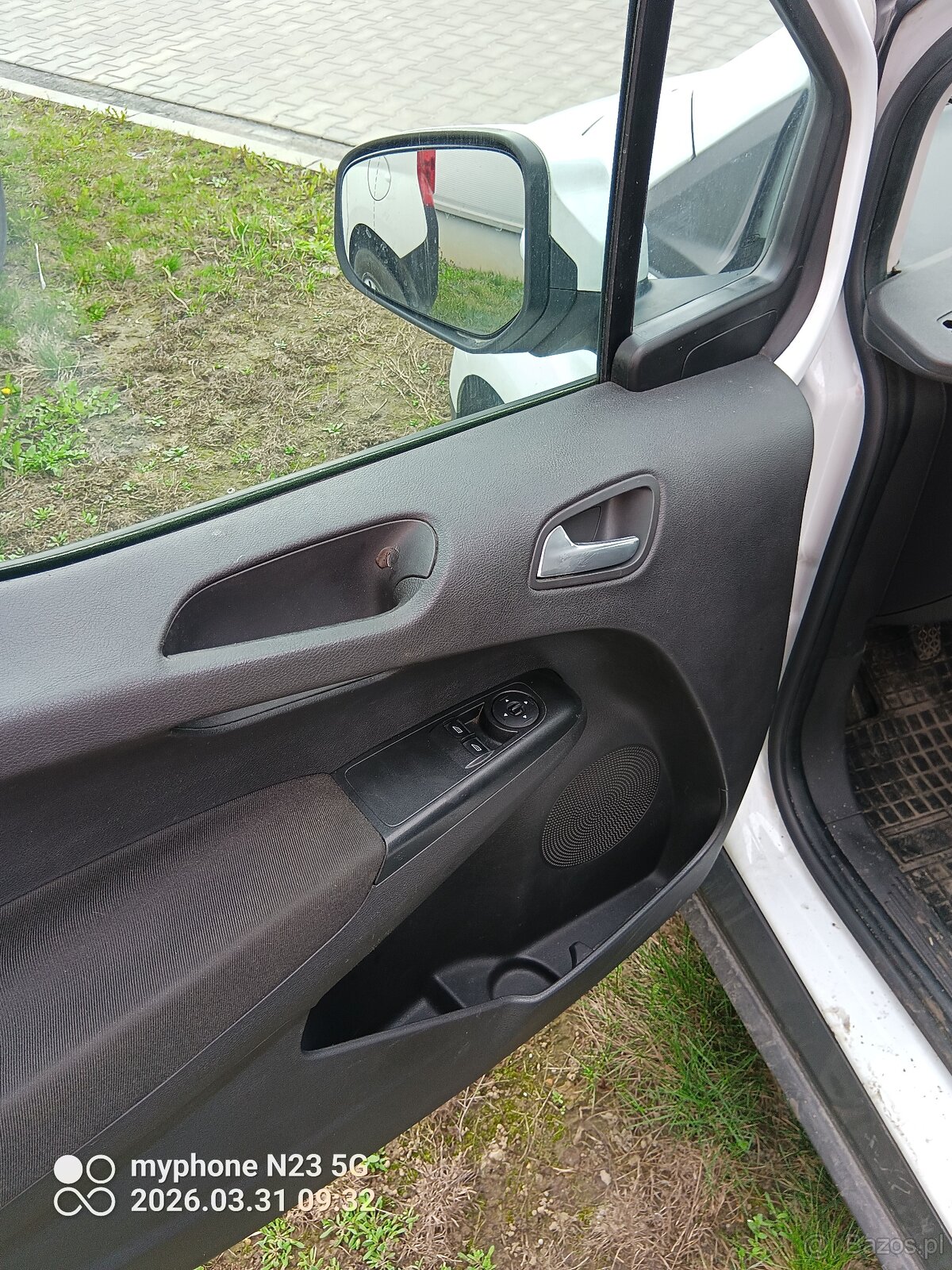 Ford Transit Courier - 6