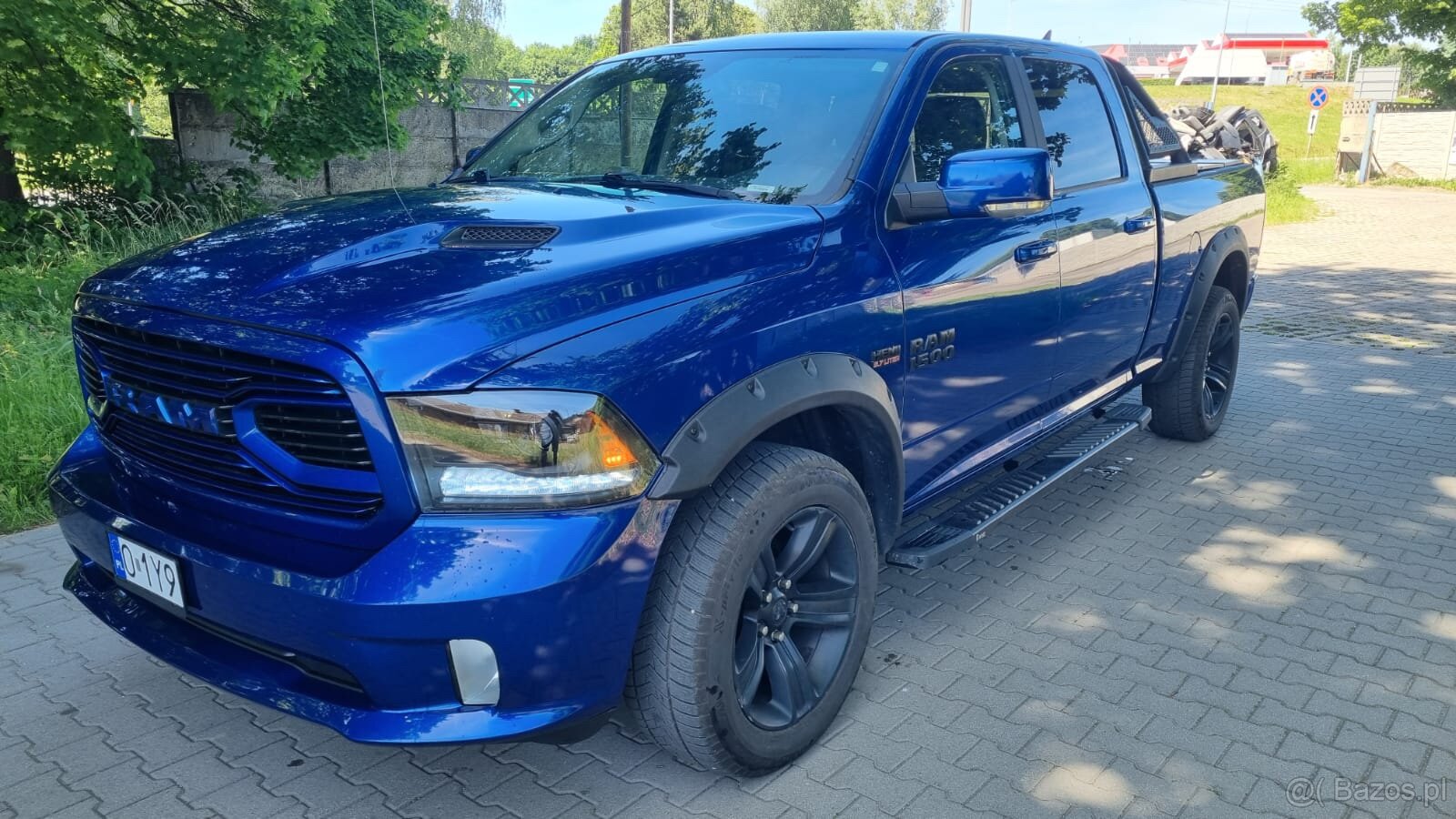 Dodge Ram Sport 5.7 Hemi 4X4 - 6