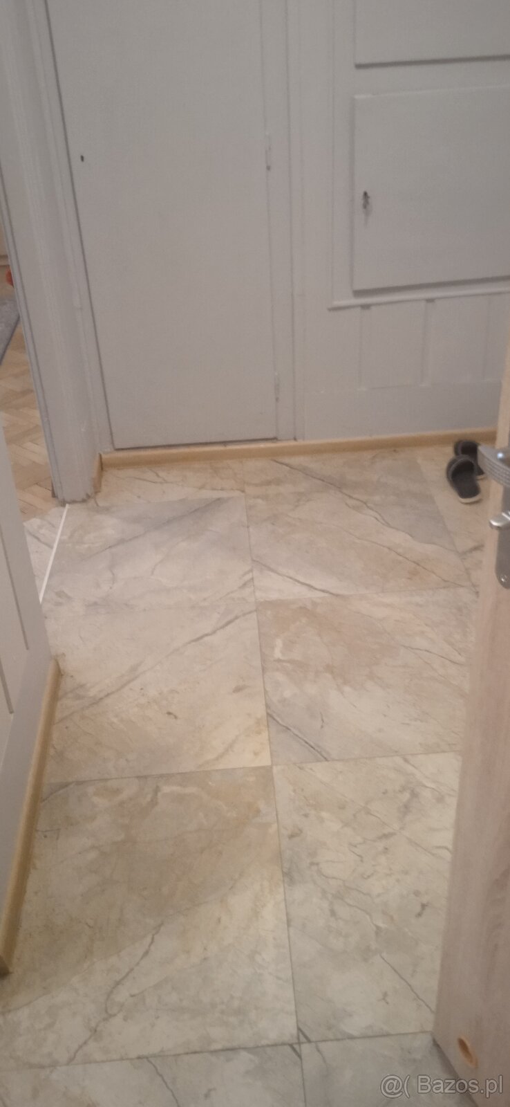 Sprzedam dużą kawalerkę - 6