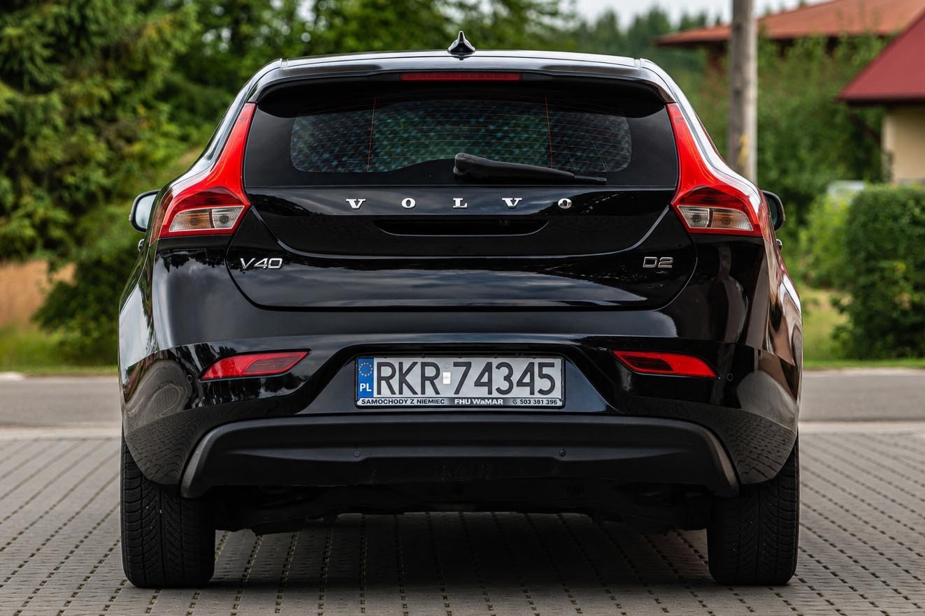 VOLVO V40 - 6
