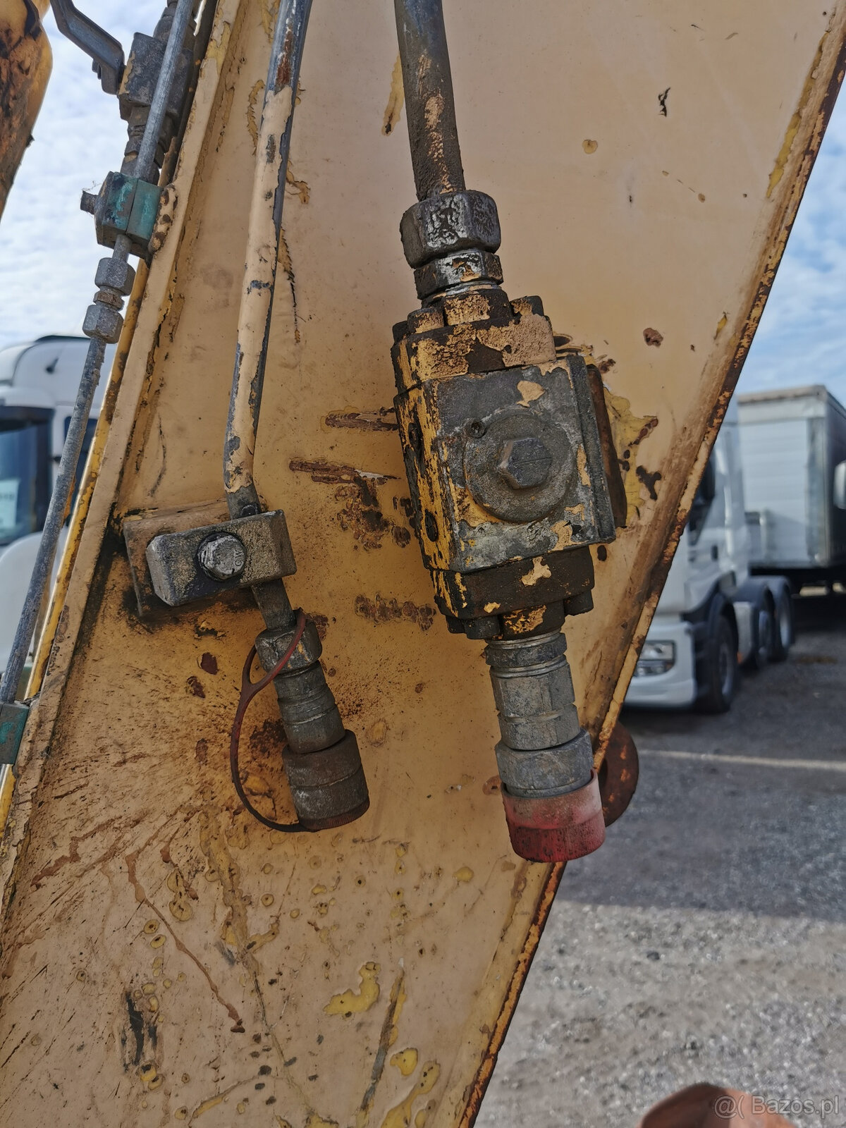 Sprzedam koparkę gąsienicową NEW HOLLAND T4P E 195 B - 6