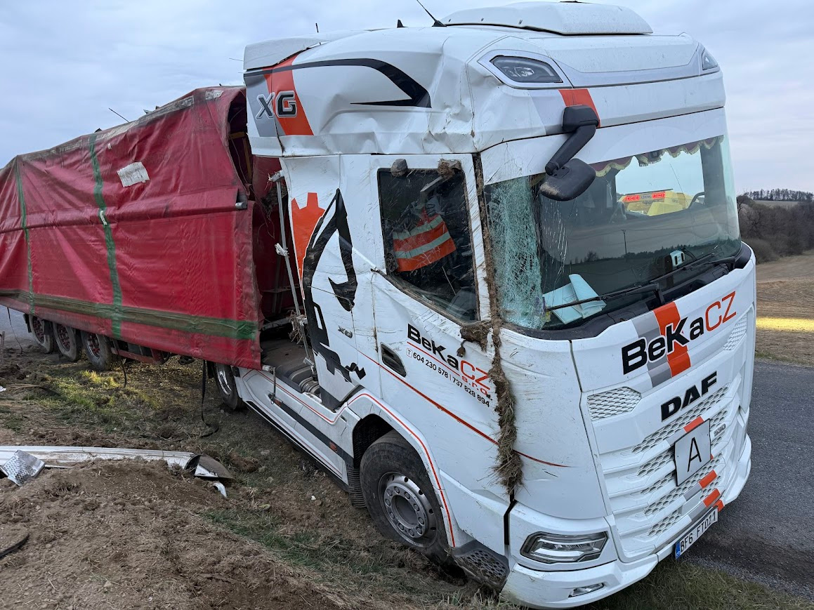 DAF XG 530 FT po wypadku - 6