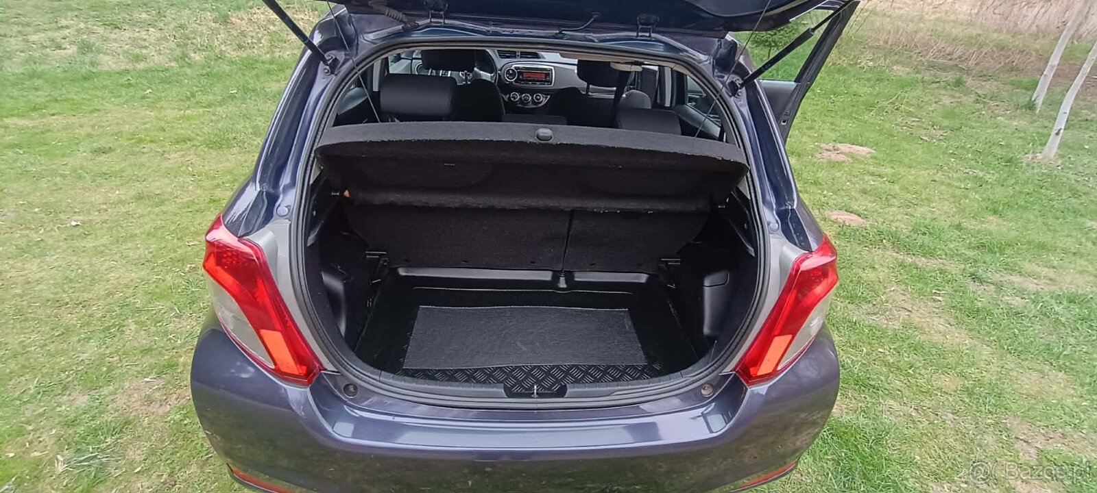 Toyota Yaris 1,3 benzyna - 6