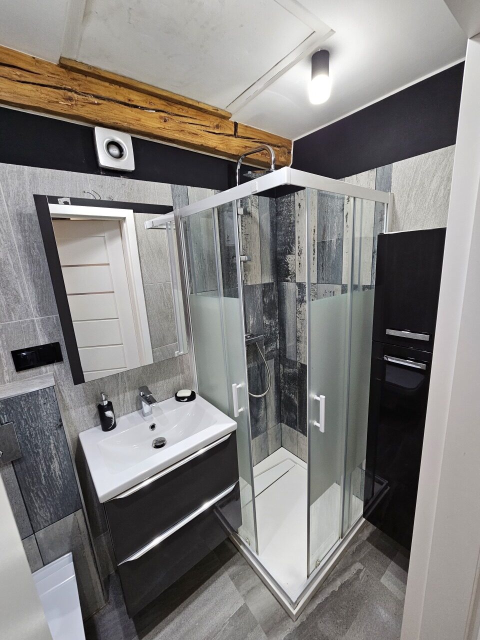 Stylowy dom z wyposażeniem w Zbylitowskiej Górze - 6